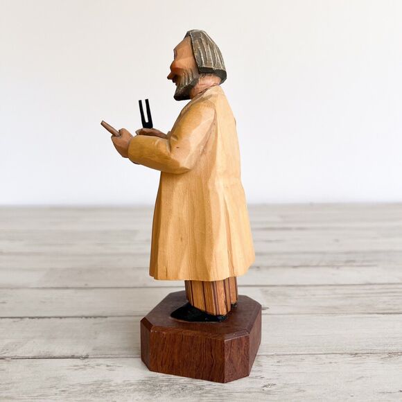 Vintage Ear Nose Throat Doctor Carved Wood Folk Art Primitive Figurine 7" Gift - Picture 4 of 12